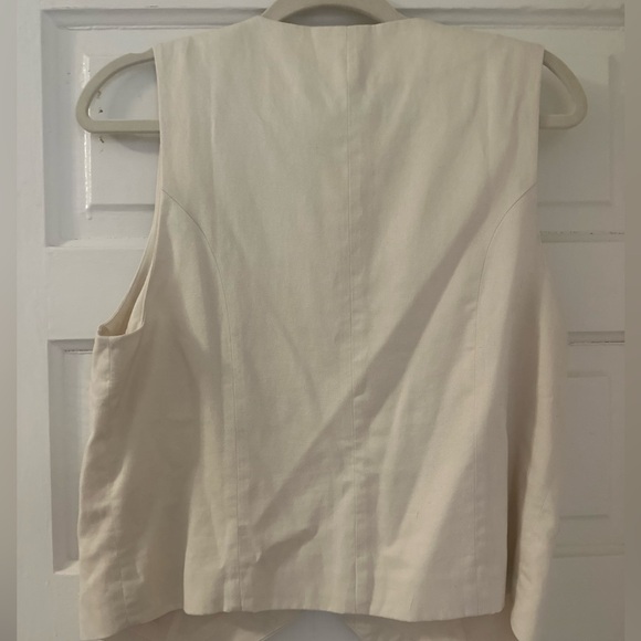 Cream Button-Up Vest top - Picture 3 of 3